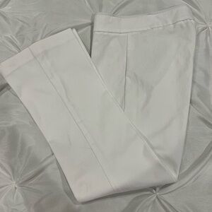 NWOT AVENUE MONTAIGNE FLAT FRONT WHITE PANTS SIZE 00